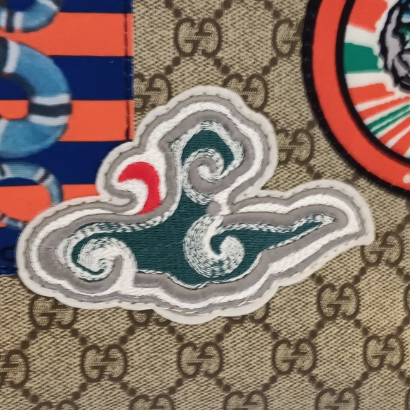 Gucci GG Supreme Courier Messenger Bag/ Shoulder Bag never worn - Picture 9 of 13